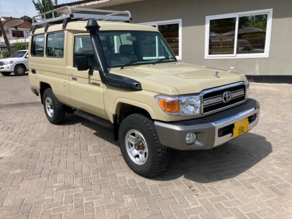 Land Cruiser Hardtop for sale in Tanzania